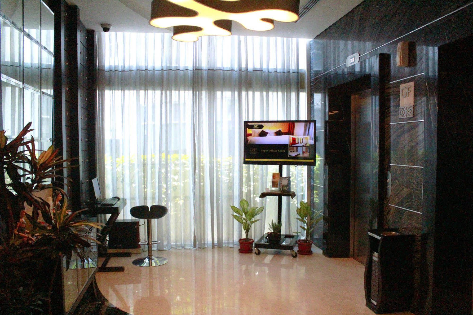 Gp Mega Kuningan Jakarta Exteriör bild